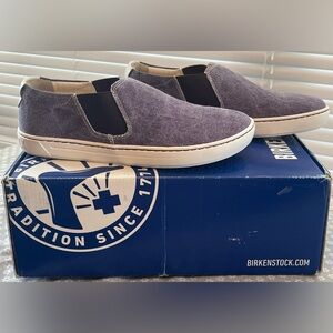 Birkenstock Barrie unisex Purple Slip-On shoes size 36 narrow fit new in box